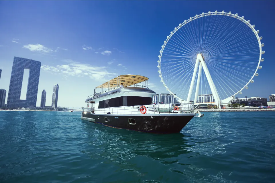 Apollo yacht charter in Dubai – photo 1