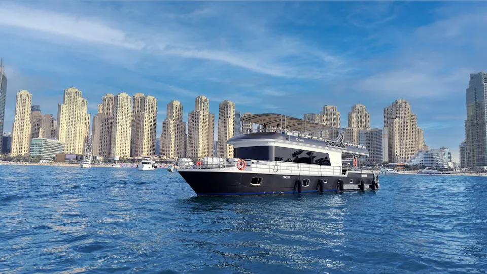 Apollo yacht charter in Dubai – photo 3