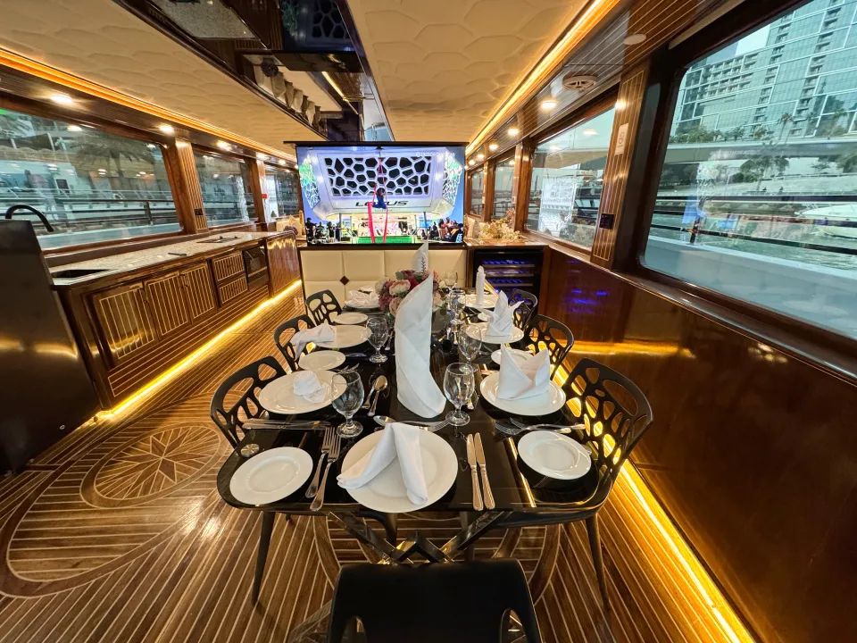 Arabian Pearl 101 yacht charter in Dubai – photo 21