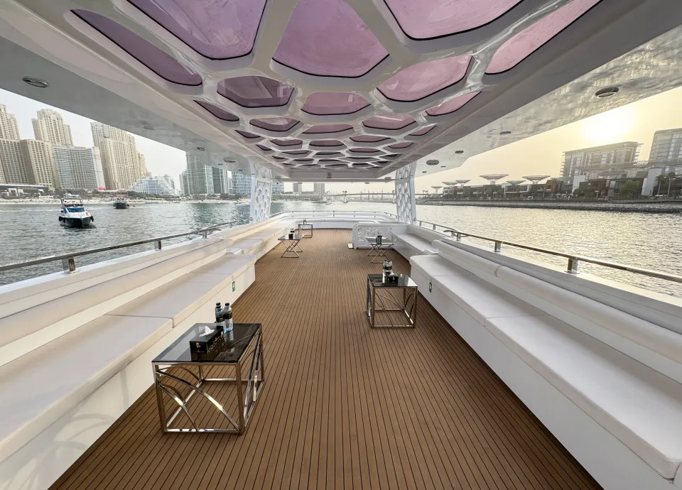 Arabian Pearl 101 yacht charter in Dubai – photo 10