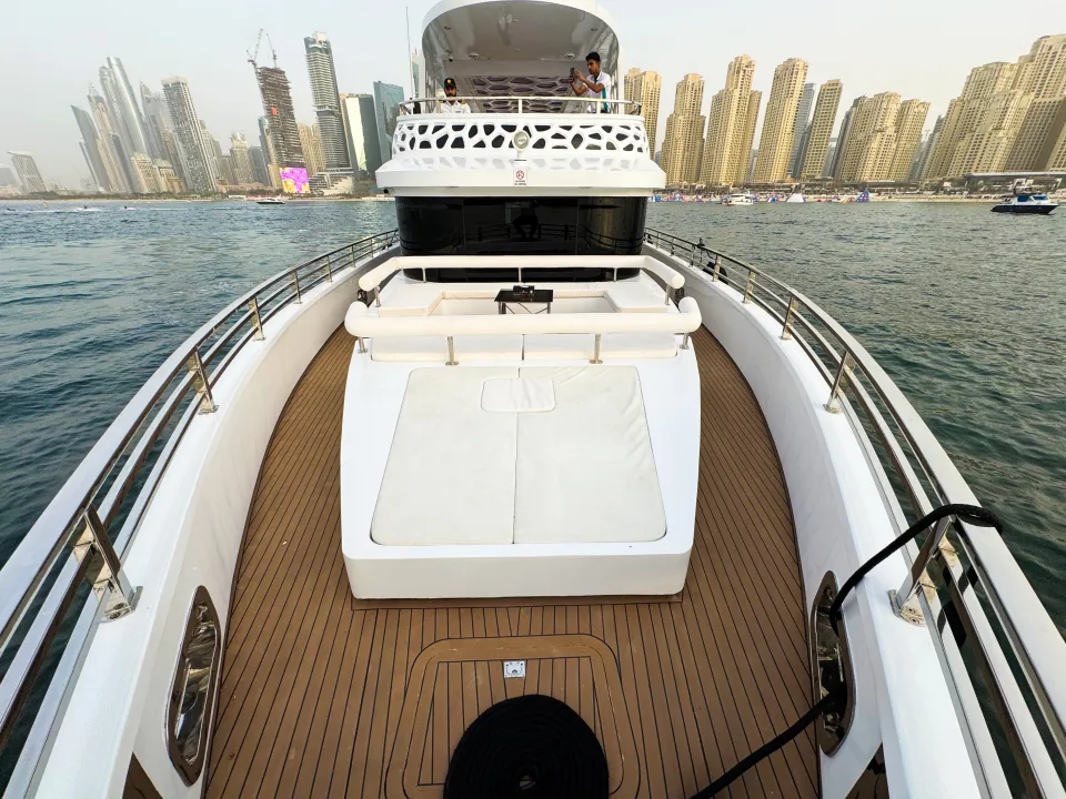 Arabian Pearl 101 yacht charter in Dubai – photo 6