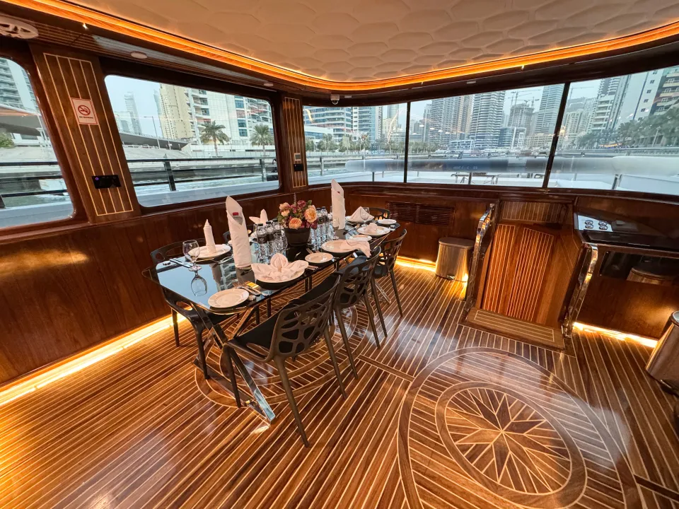 Arabian Pearl 101 yacht charter in Dubai – photo 3