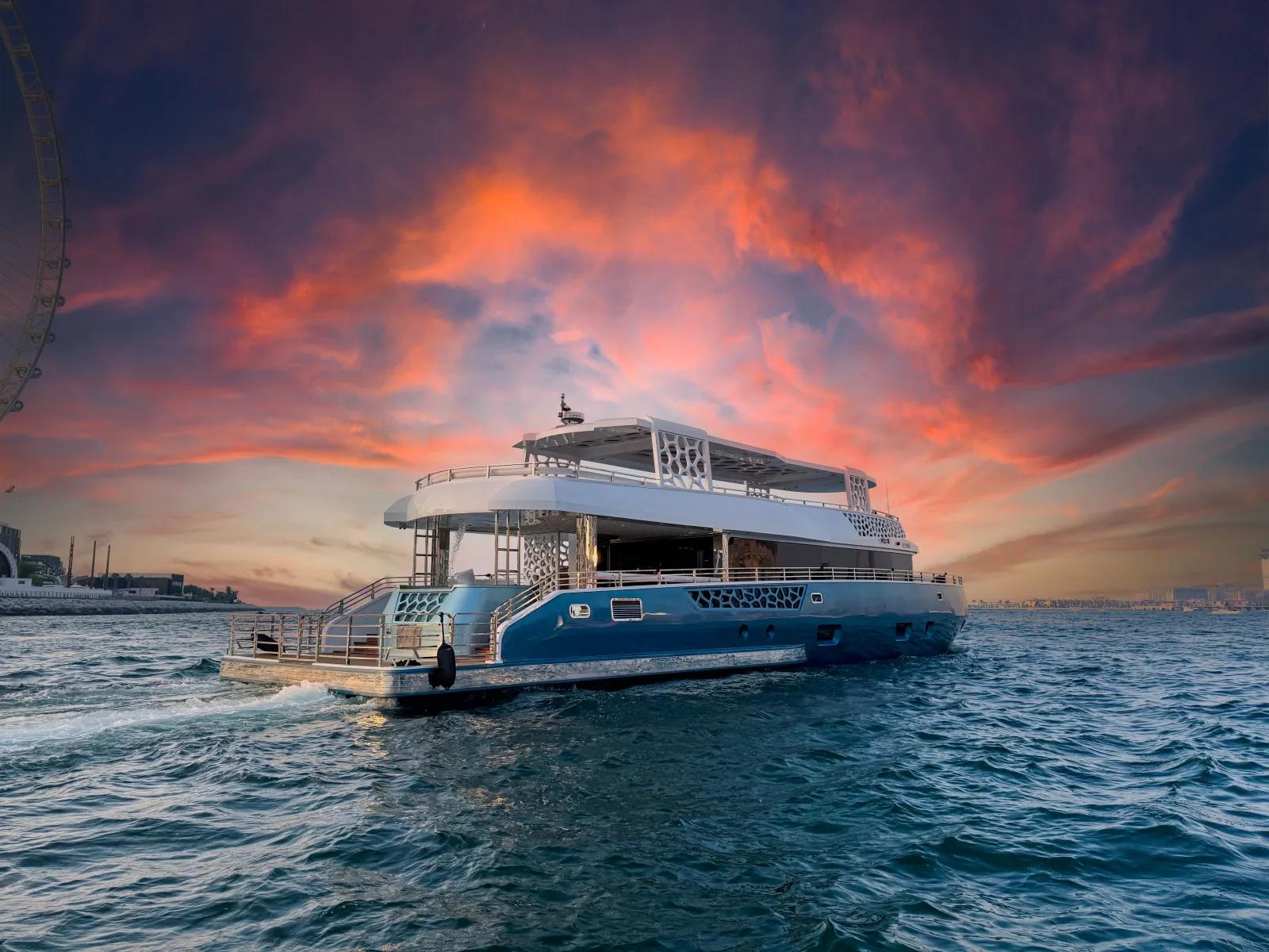 Arabian Pearl 101 yacht charter in Dubai – photo 16