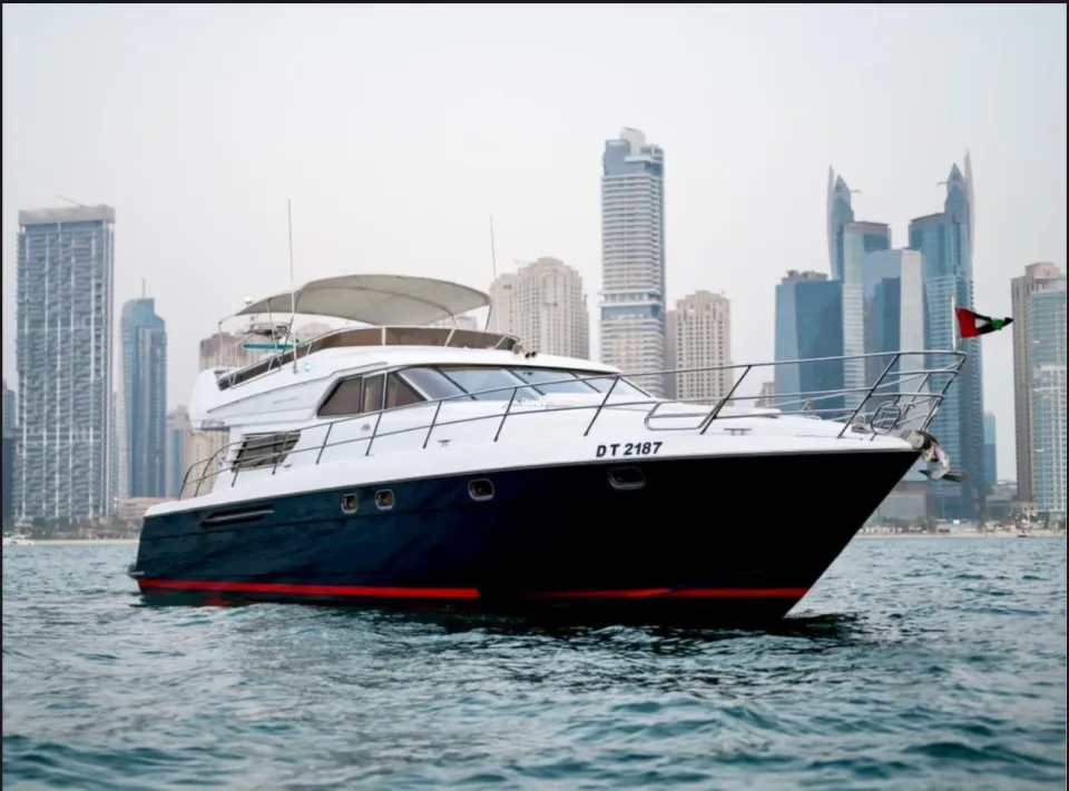 Blue Mermaid yacht charter in Dubai – photo 1