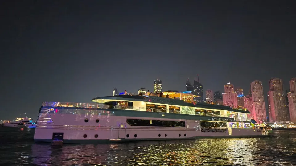 Desert Rose yacht charter in Dubai – photo 2