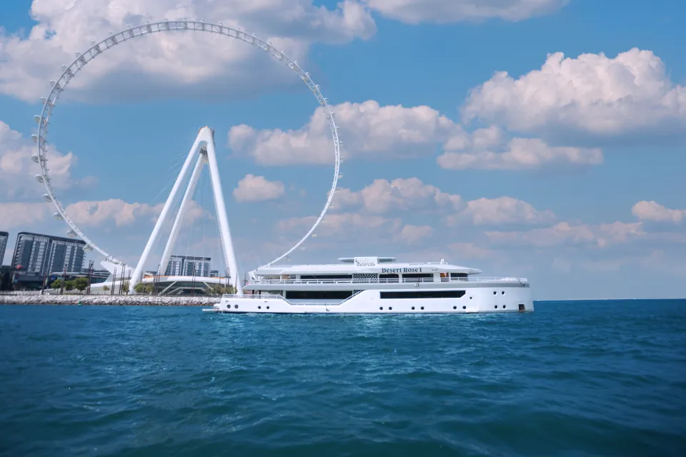 Desert Rose yacht charter in Dubai – photo 17