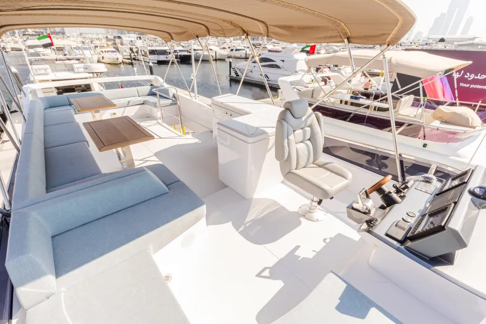 Fly yacht charter in Dubai – photo 2