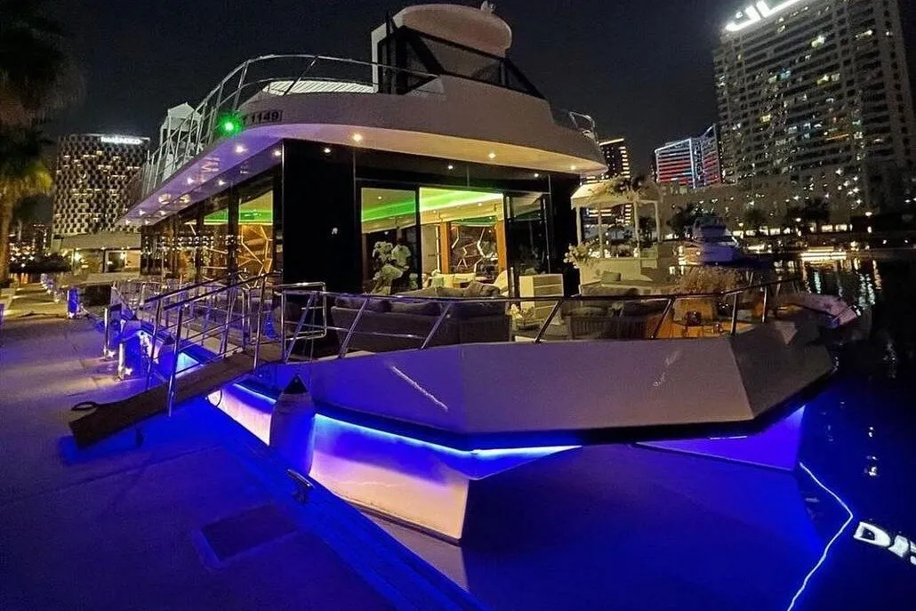 Indiamo yacht charter in Dubai – photo 2