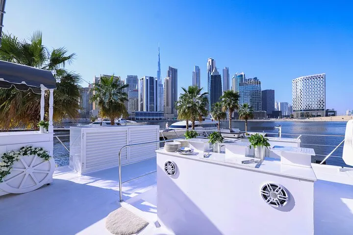 Indiamo yacht charter in Dubai – photo 4