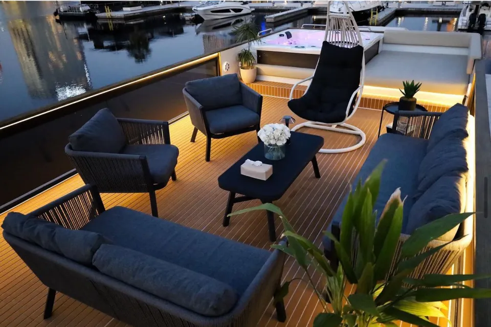 Into The Blue yacht charter in Dubai – photo 10