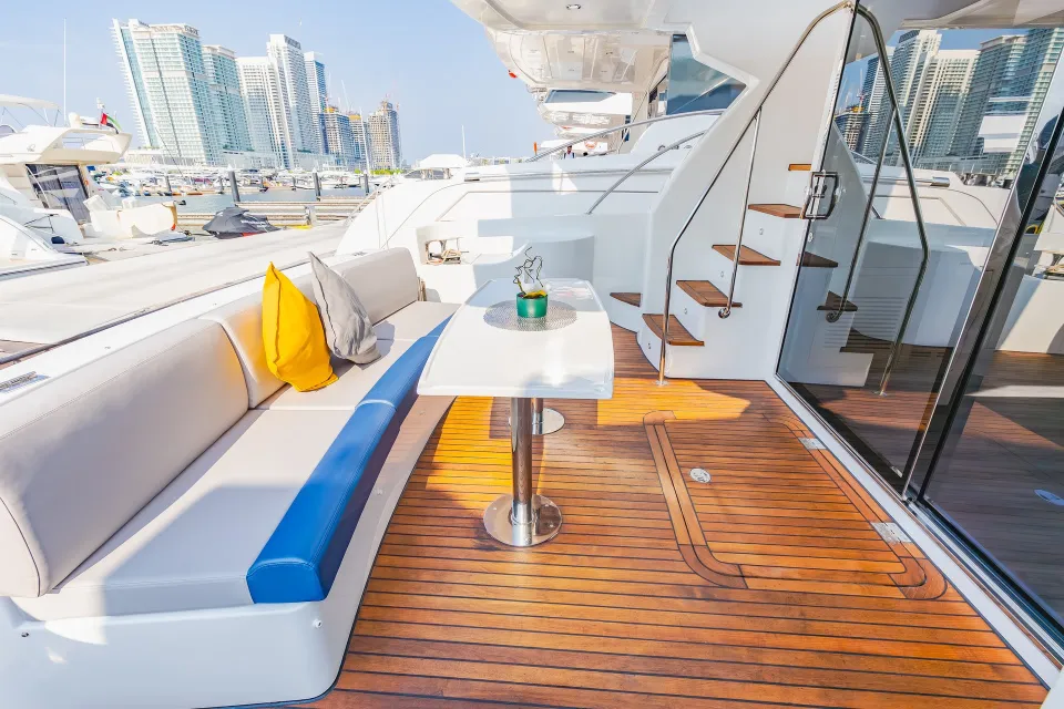 Luna yacht charter in Dubai – photo 2