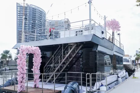 Lusso Houseboat yacht charter in Dubai – photo 3