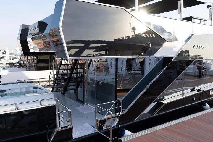 Marina Houseboat yacht charter in Dubai – photo 3