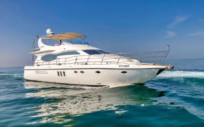 Maya yacht charter in Dubai – photo 1