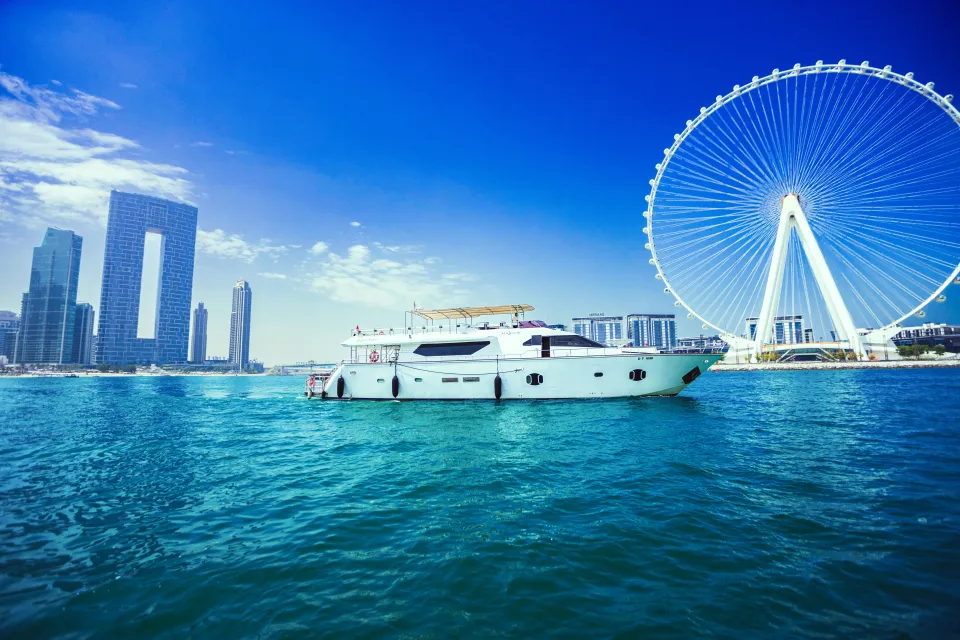 Ocean Pearl 101 yacht charter in Dubai – photo 5