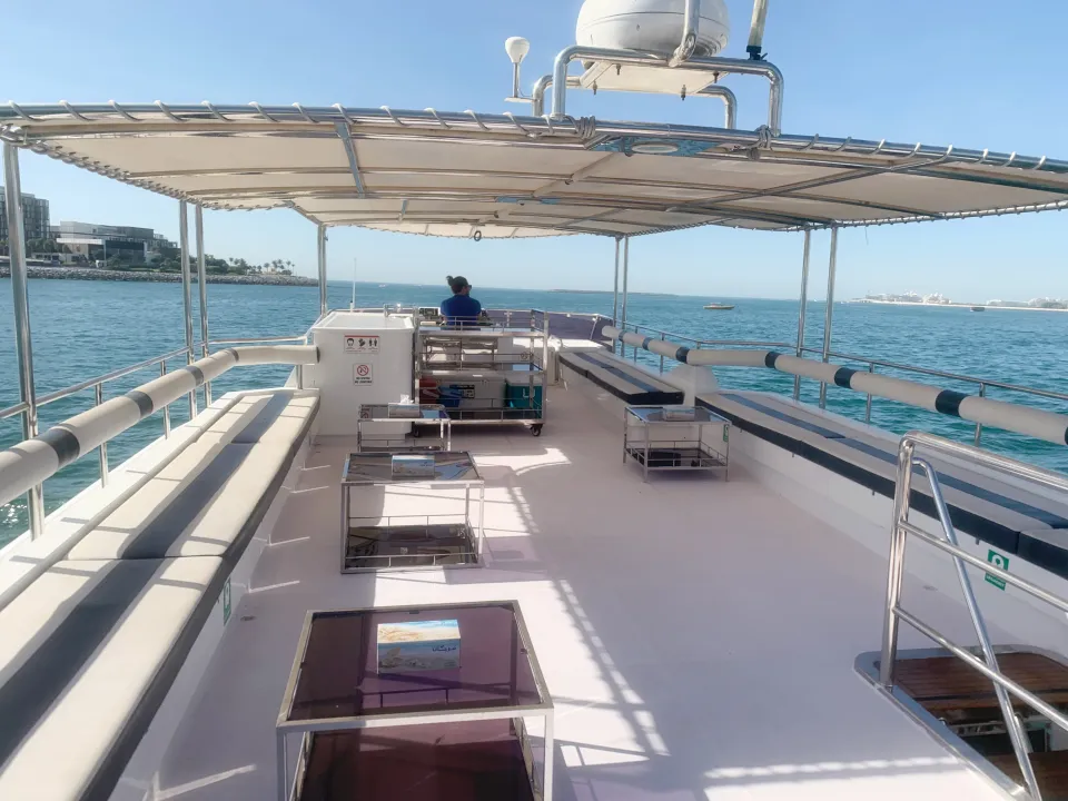 Ocean Pearl 101 yacht charter in Dubai – photo 3