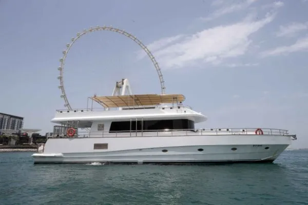 Pluto 85 yacht charter in Dubai – photo 3