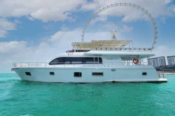 Venus 85 yacht charter in Dubai – photo 2